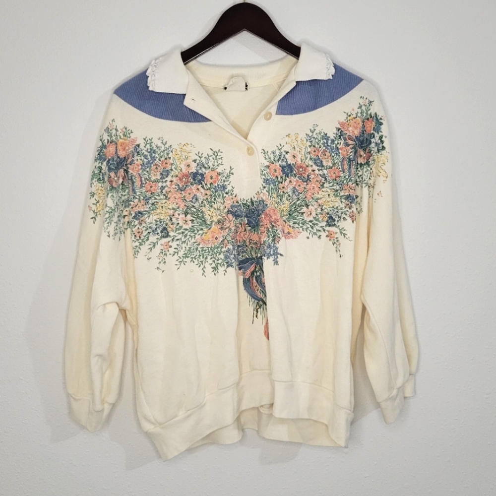 *SOLD ON VINTED** Vintage Floral Top